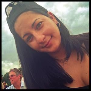 Meet your Posher, Ailin